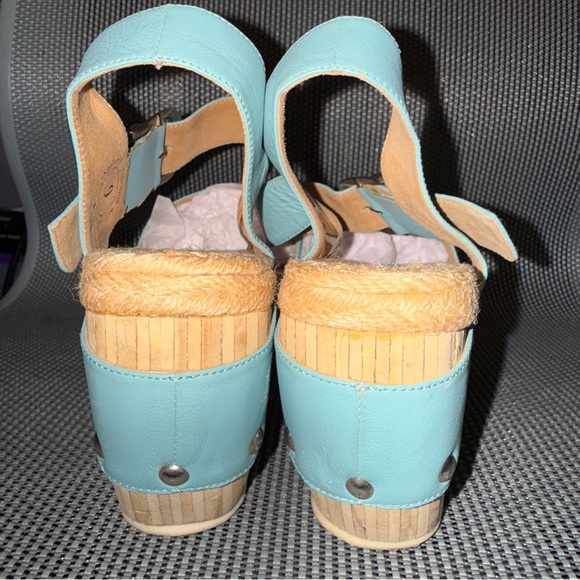 John Fluevog Mountain Rushmore Sandals Buckle Clogs Aqua Blue Leather Shoes - Picture 6 of 10